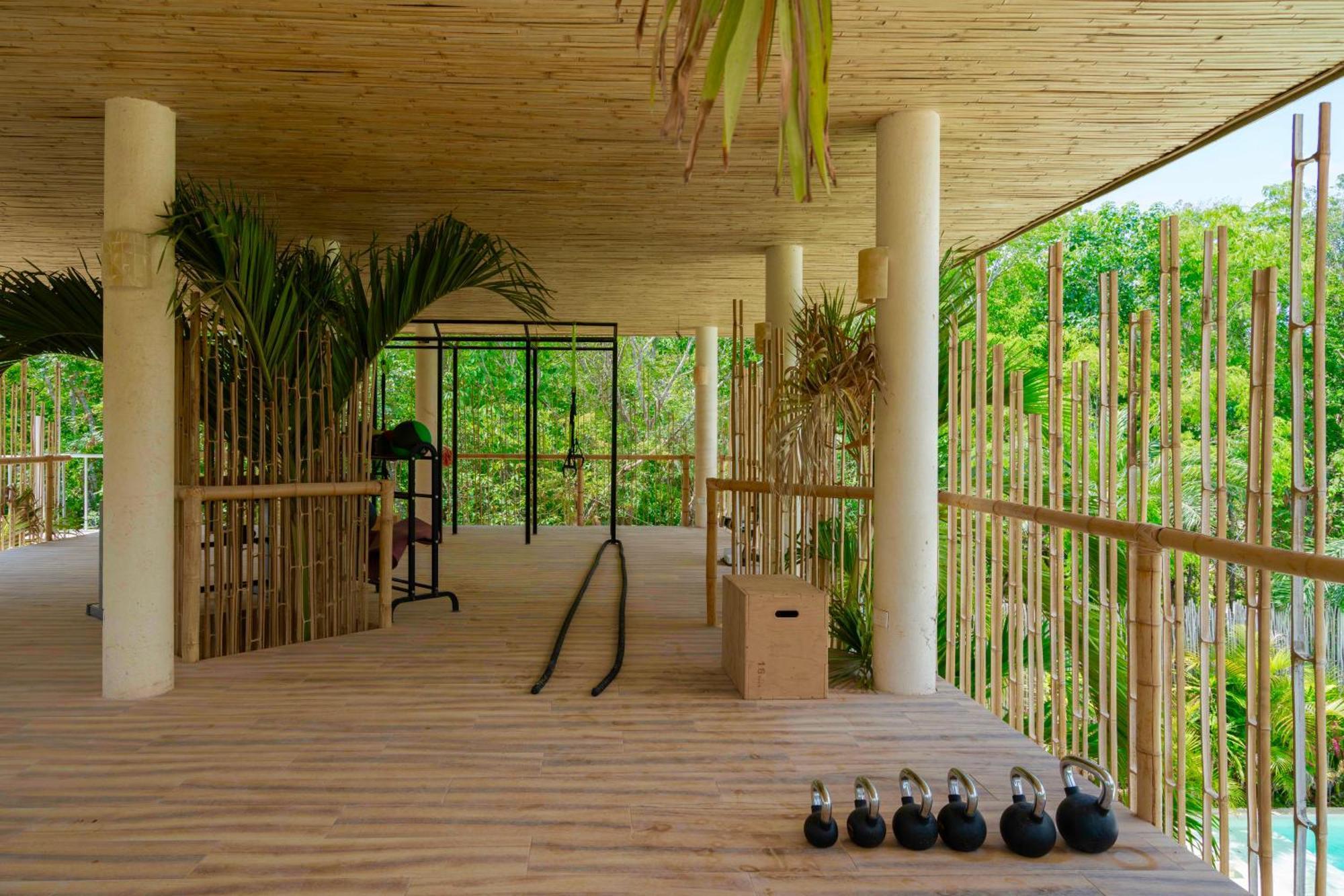 Beautiful Swim-Up Studio With Private Terrace, Pool And Jungle Gym Tulum Exteriör bild