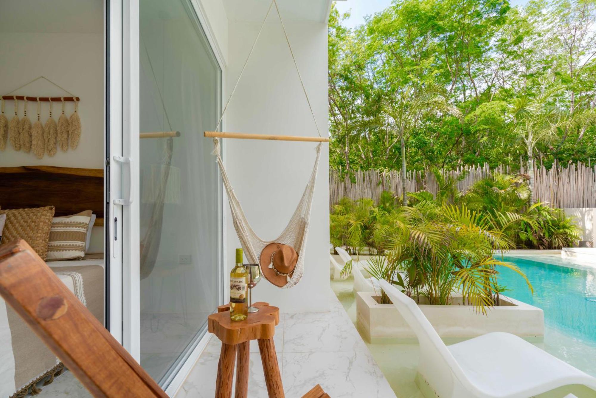 Beautiful Swim-Up Studio With Private Terrace, Pool And Jungle Gym Tulum Exteriör bild